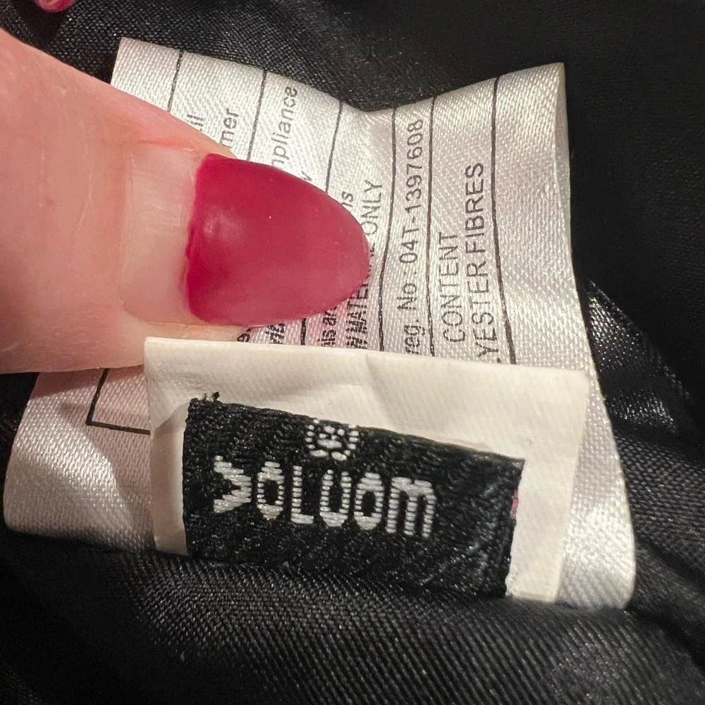 Volcom Red and Black Plaid Jacket with White Collar - Picture 14 of 16